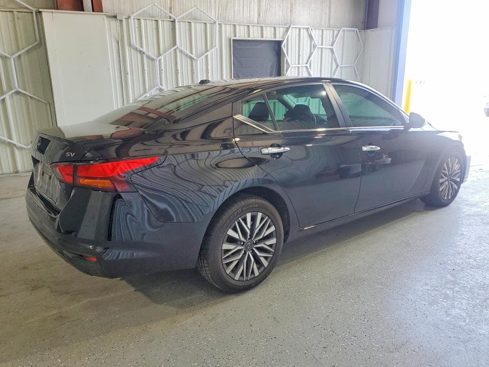 2024 NISSAN ALTIMA SV 3