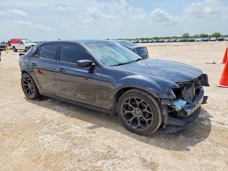 2019 CHRYSLER 300 TOURING 4