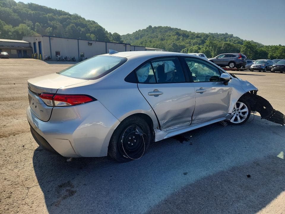 2024 TOYOTA COROLLA LE 3