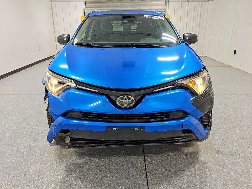 2018 TOYOTA RAV4 LE 5