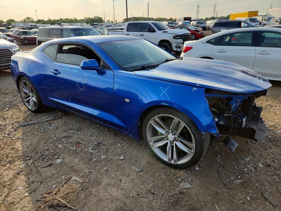 2018 CHEVROLET CAMARO LT 4