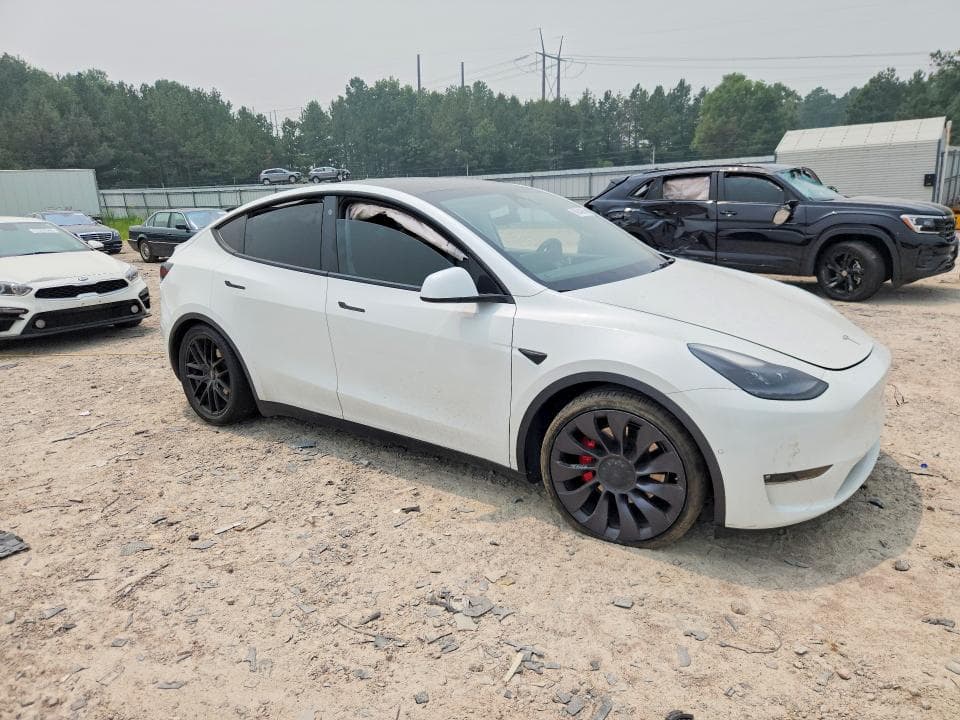 2021 TESLA MODEL Y 4