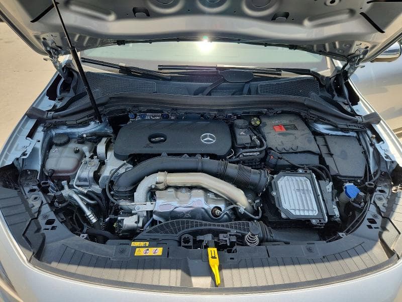 2025 MERCEDES-BENZ GLA 12