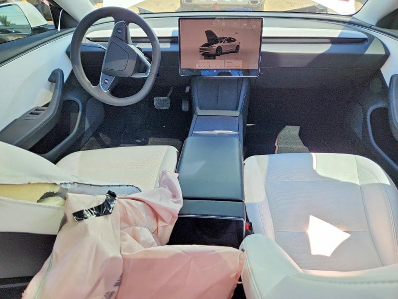 2026 TESLA MODEL 3 8