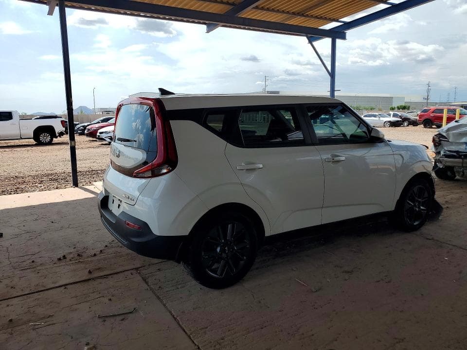 2021 KIA SOUL EX 3