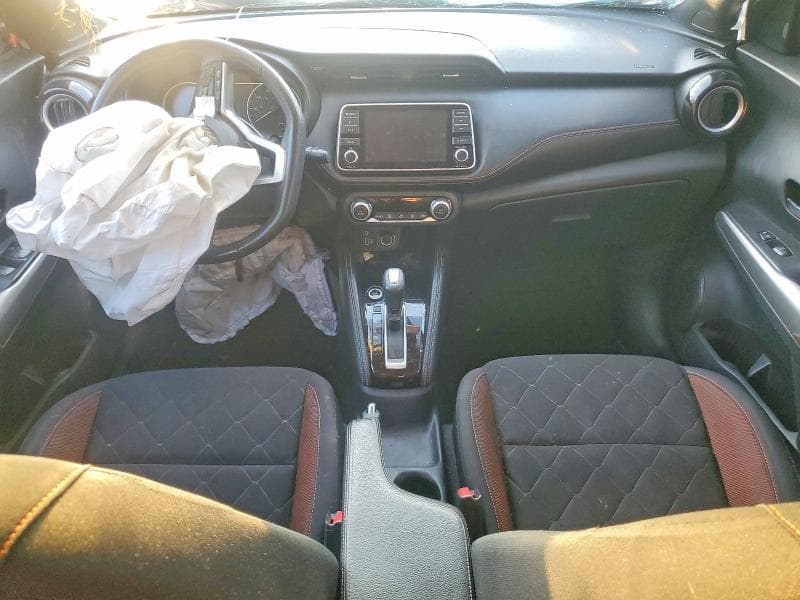 2020 NISSAN KICKS SR 8