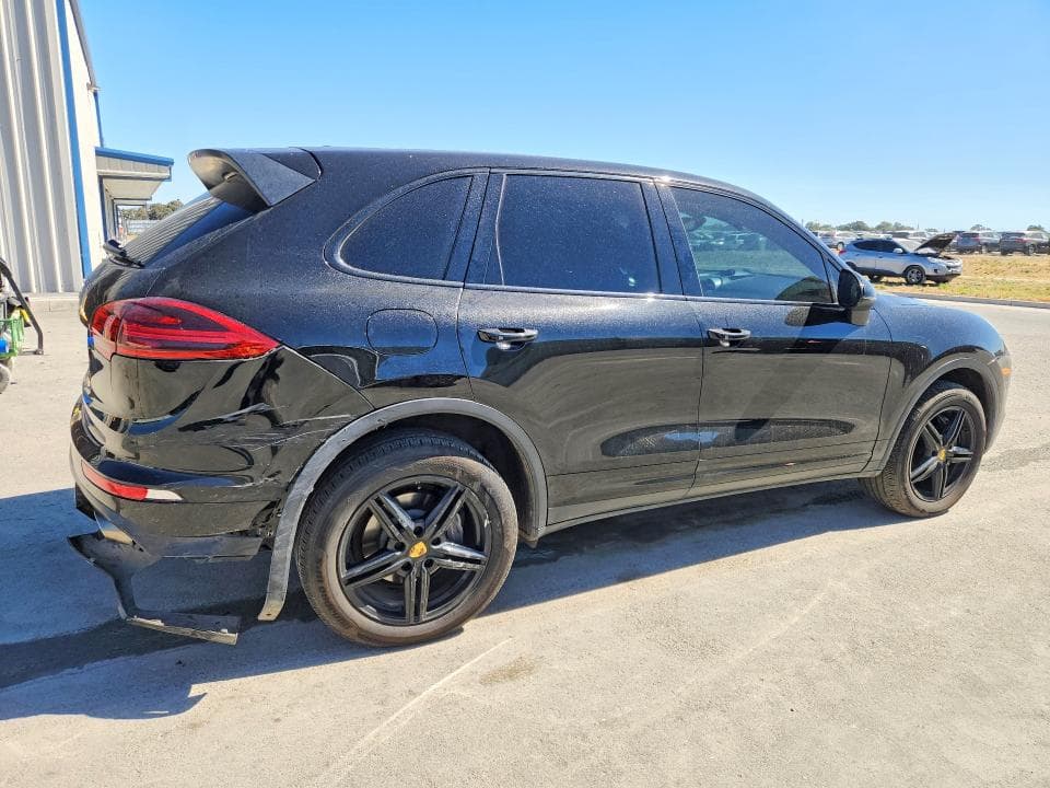 2017 PORSCHE CAYENNE 3