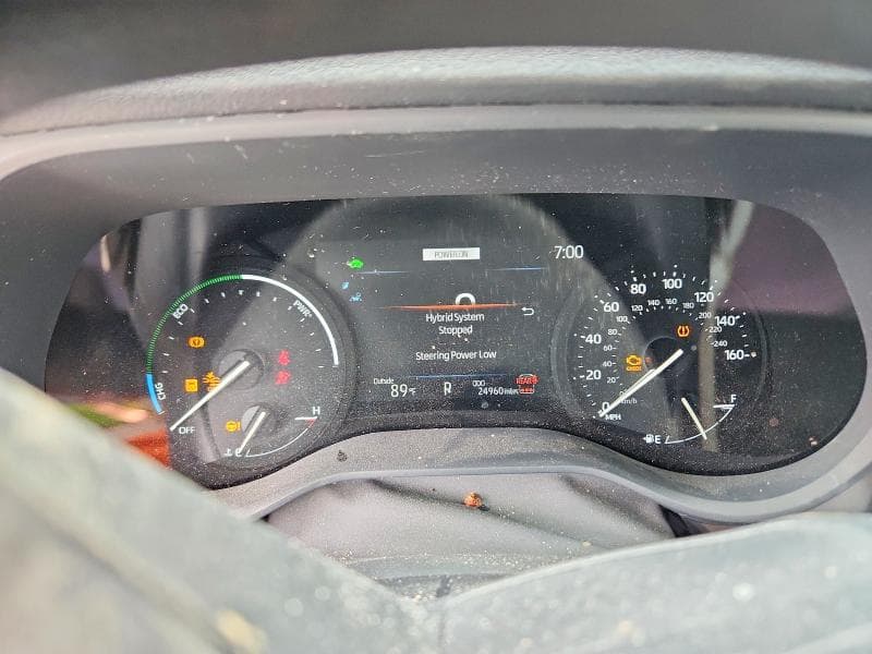 2026 TOYOTA SIENNA LE 9