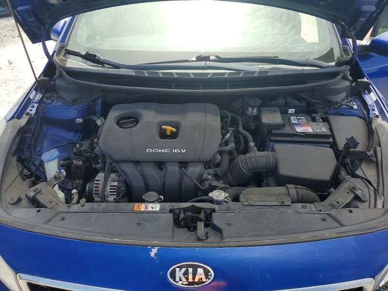 2017 KIA FORTE S 11