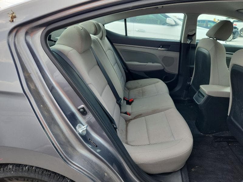 2018 HYUNDAI ELANTRA SEL 10