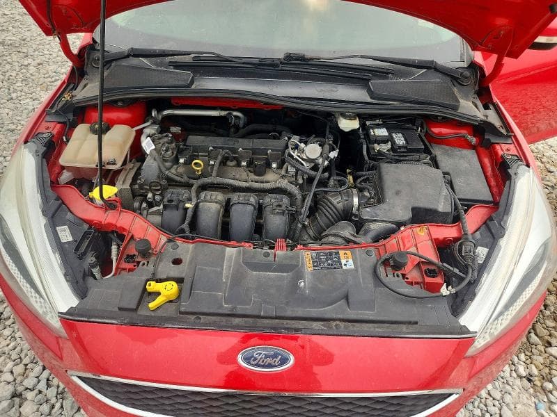 2017 FORD FOCUS SE 11