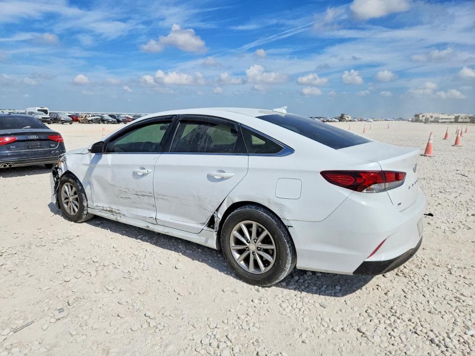 2018 HYUNDAI SONATA SE 2