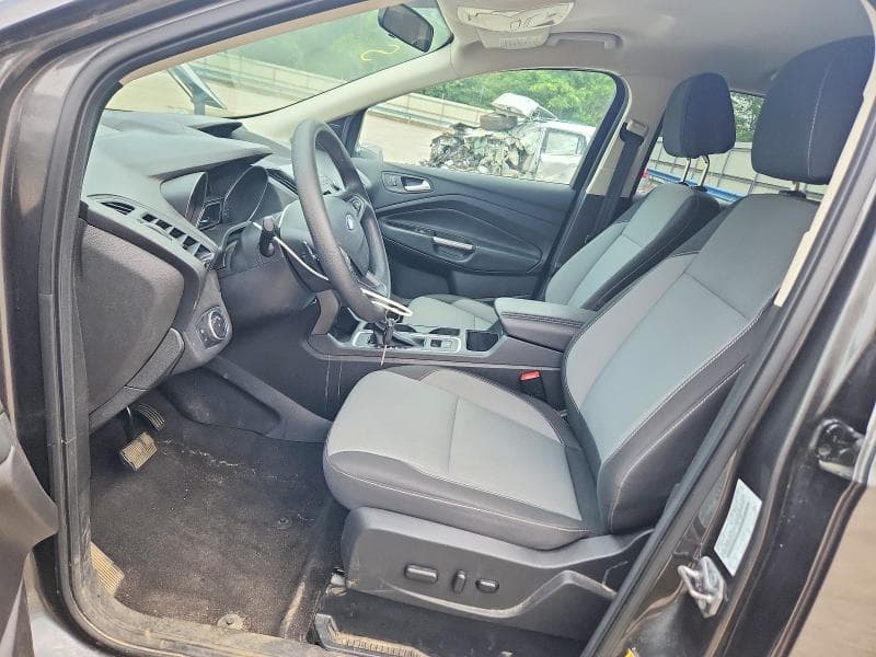 2017 FORD ESCAPE SE 7