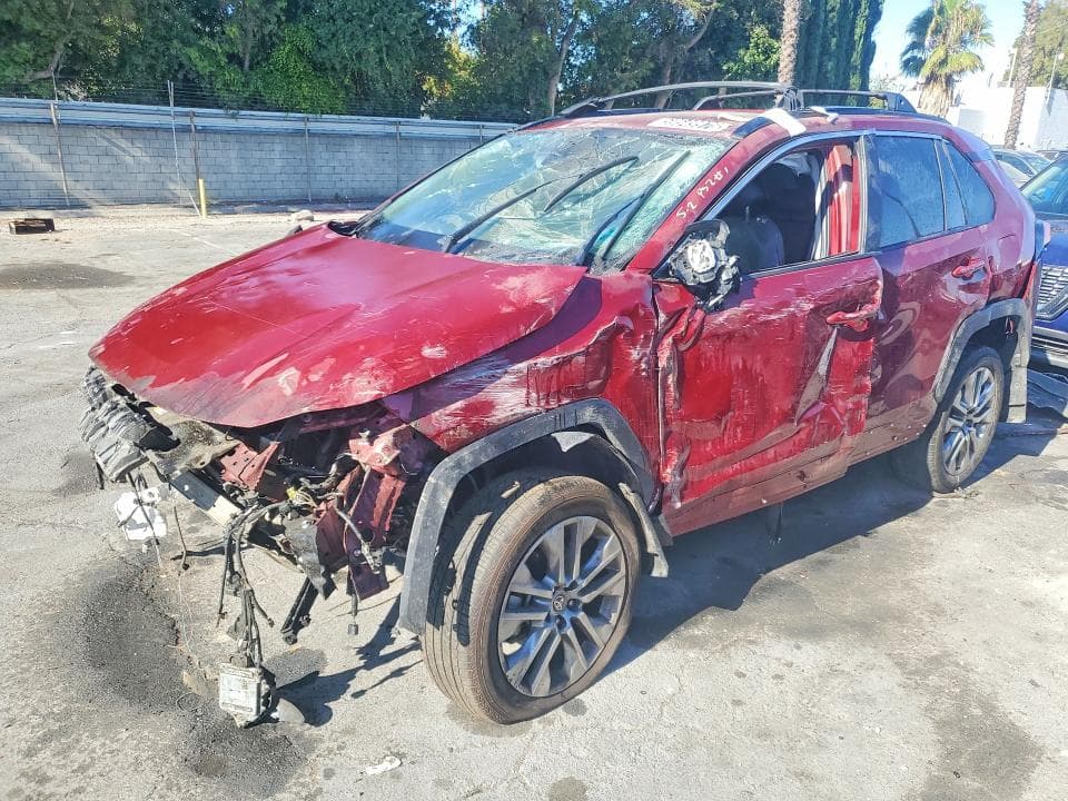 2025 TOYOTA RAV4 XLE PREMIUM