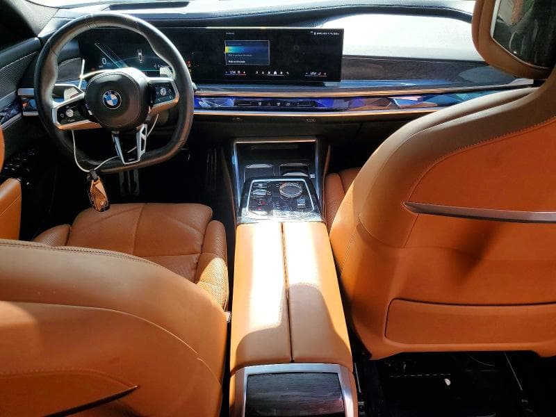2023 BMW 740 I 8