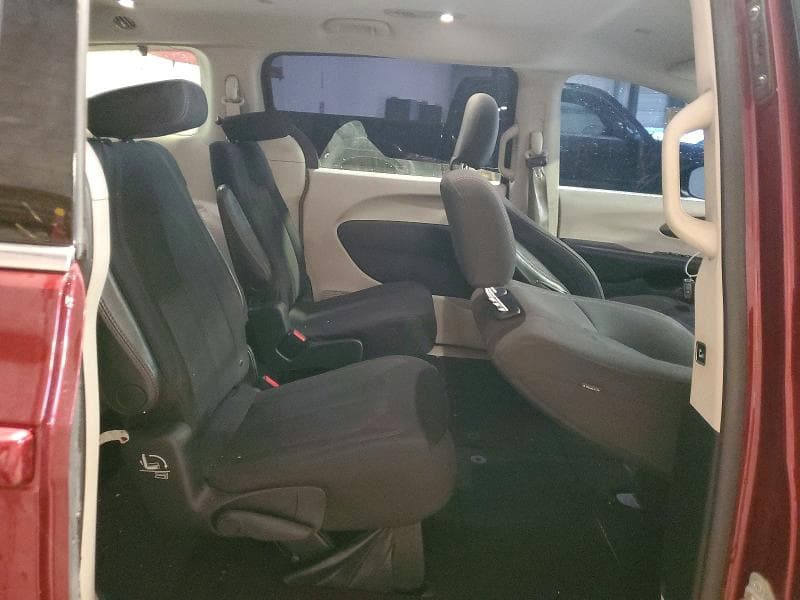 2017 CHRYSLER PACIFICA TOURING 11