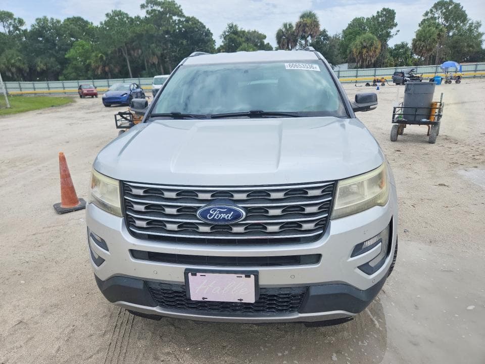2017 FORD EXPLORER XLT 5