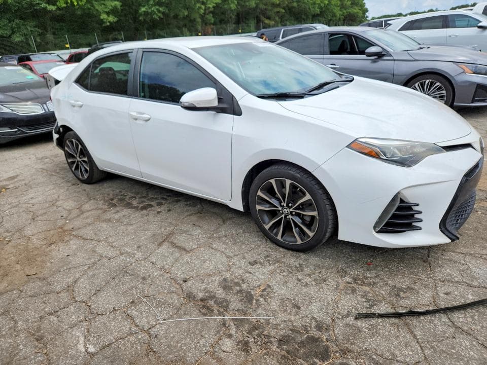 2017 TOYOTA COROLLA SE 4