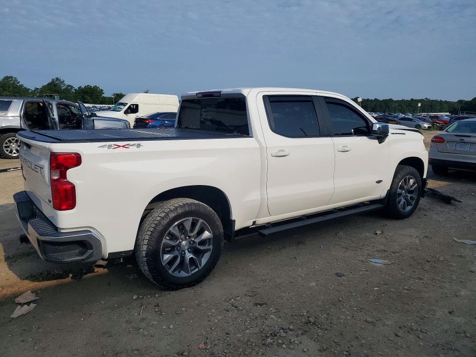 2021 CHEVROLET SILVERADO K1500 LT 3