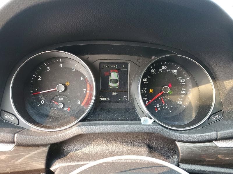 2017 VOLKSWAGEN PASSAT SE 9