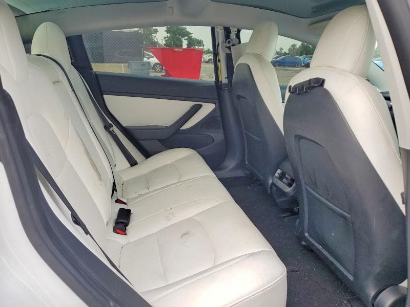 2021 TESLA MODEL 3 10
