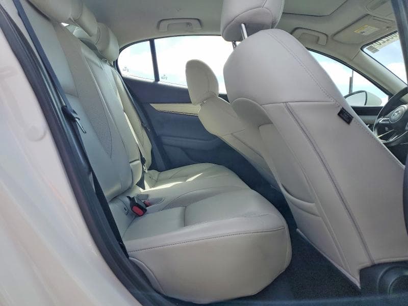 2020 MAZDA 3 PREMIUM 10