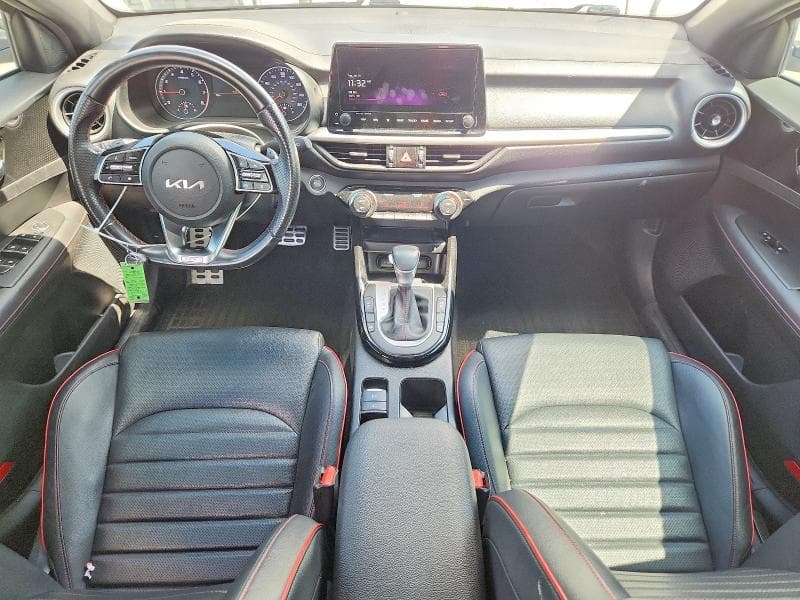 2023 KIA FORTE GT 8