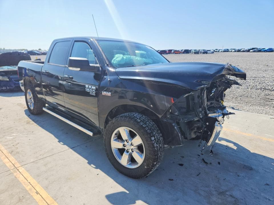 2019 RAM 1500 CLASSIC SLT 4