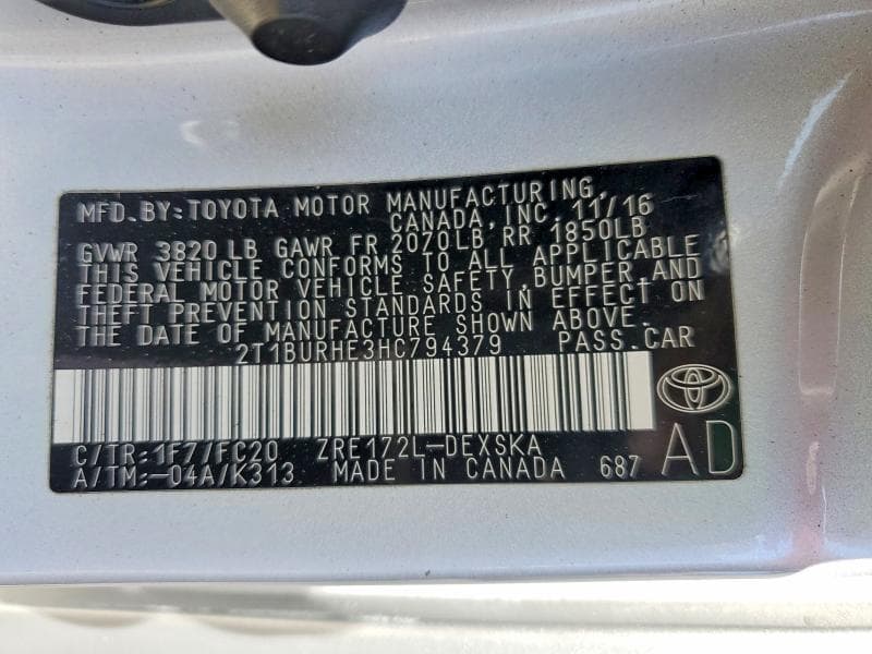 2017 TOYOTA COROLLA SE 12