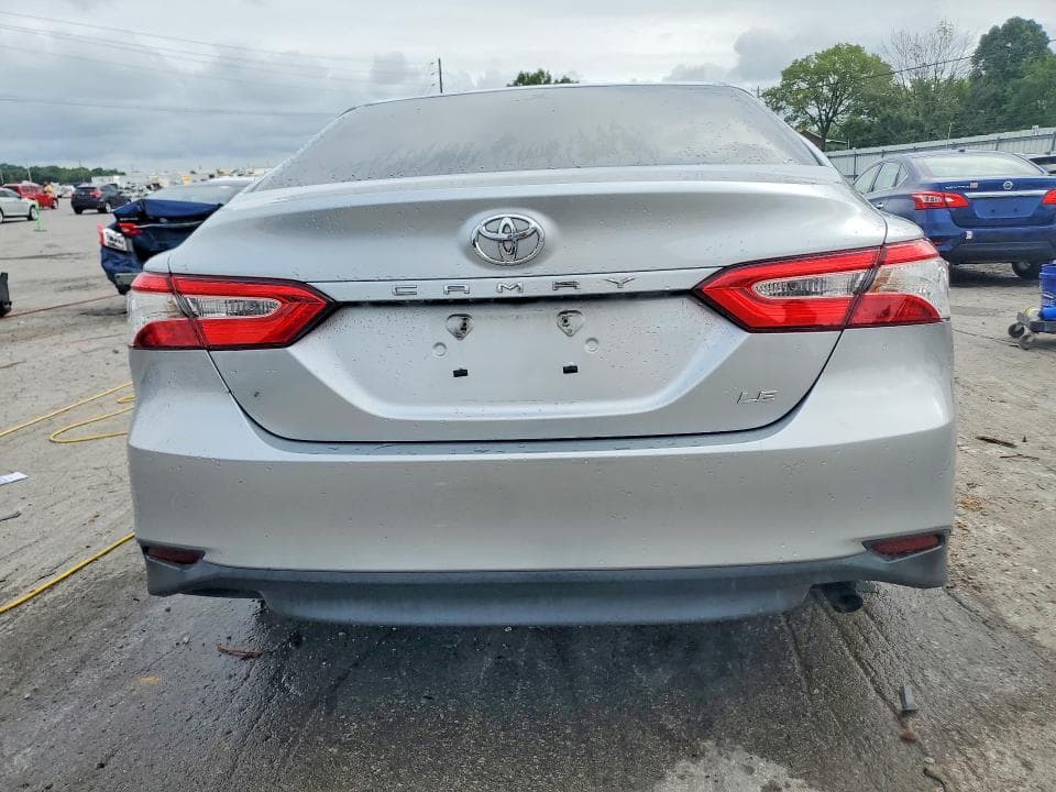 2018 TOYOTA CAMRY LE 6