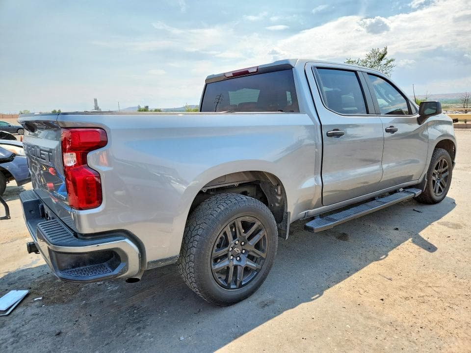 2024 CHEVROLET SILVERADO C1500 CUSTOM 3