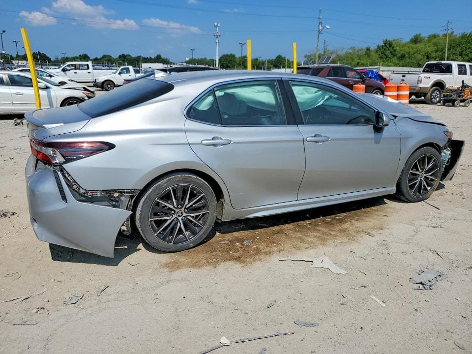 2021 TOYOTA CAMRY SE 3