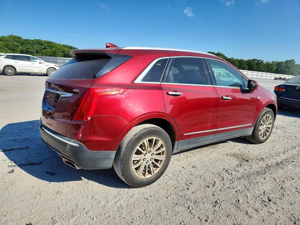 2017 CADILLAC XT5 LUXURY 3