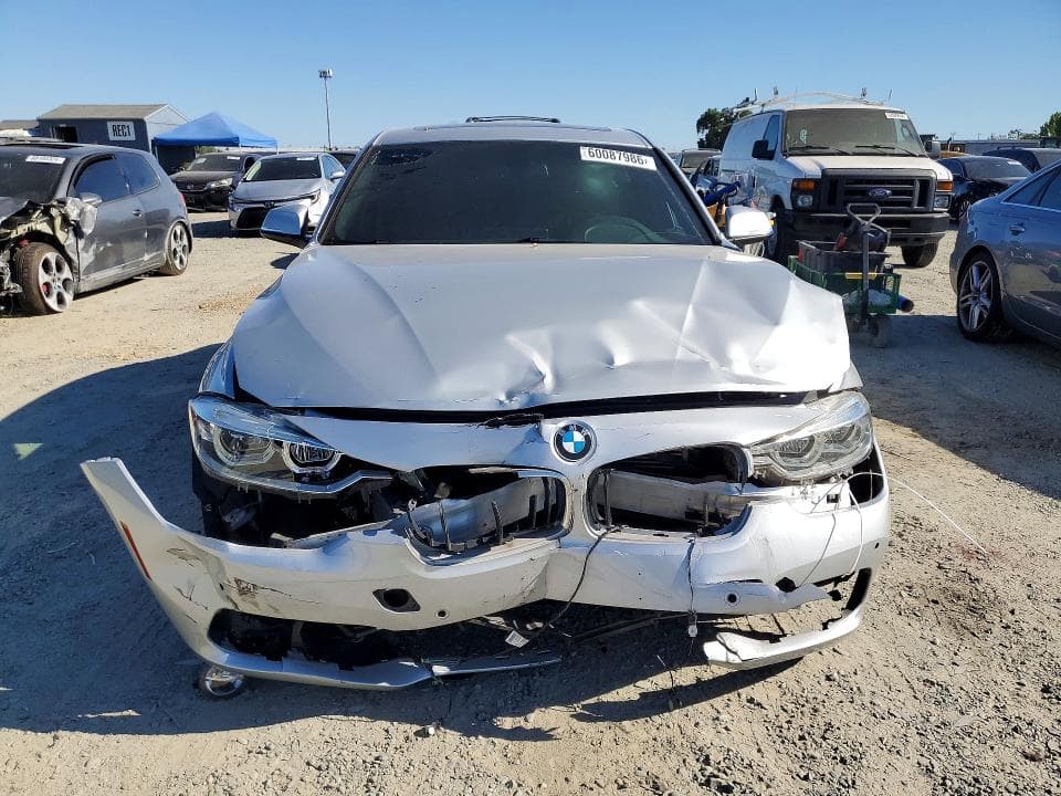 2017 BMW 330E 5