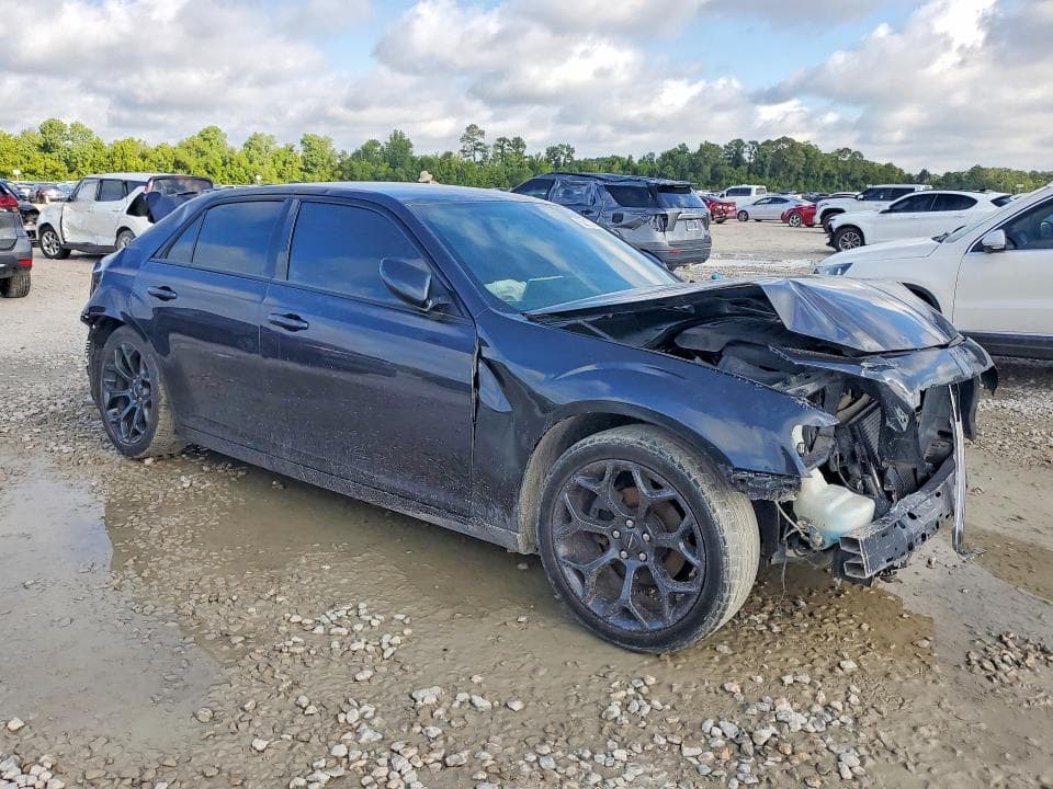2019 CHRYSLER 300 S 4