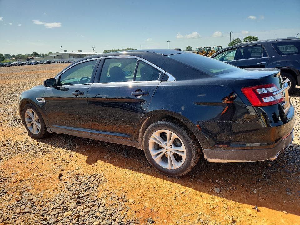 2018 FORD TAURUS SE 2