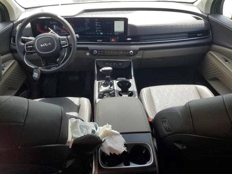 2026 KIA CARNIVAL EX 8