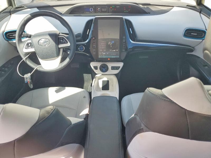 2017 TOYOTA PRIUS PRIME ADVANCED 8