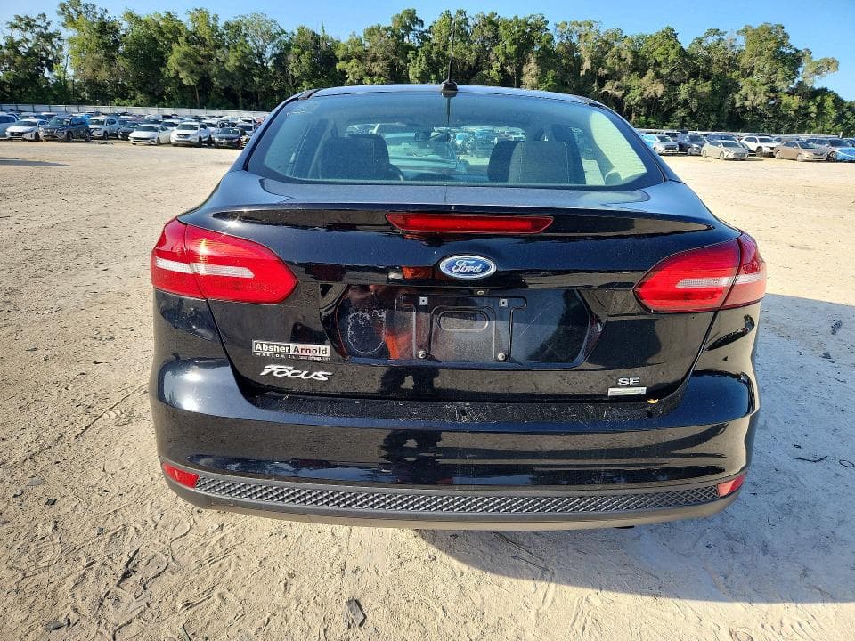 2018 FORD FOCUS SE 6