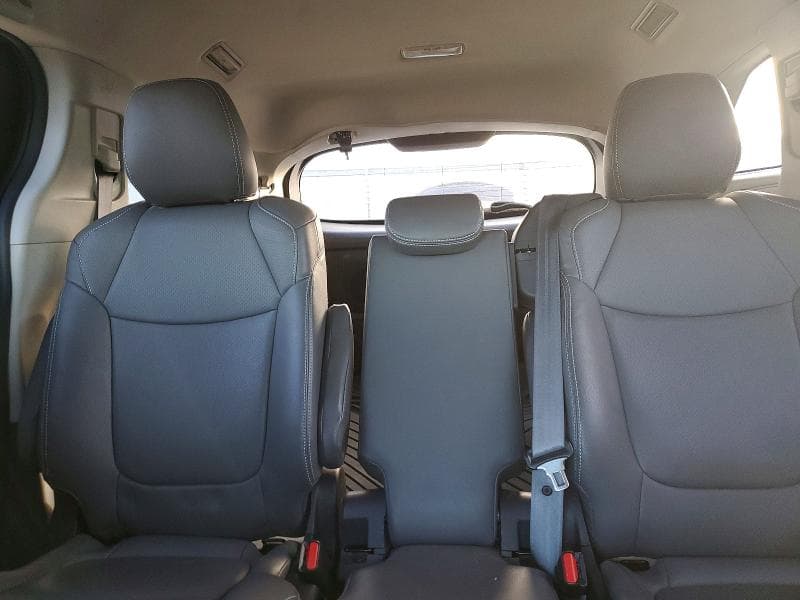 2022 TOYOTA SIENNA LE 10