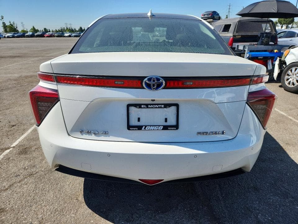 2017 TOYOTA MIRAI BASE 6