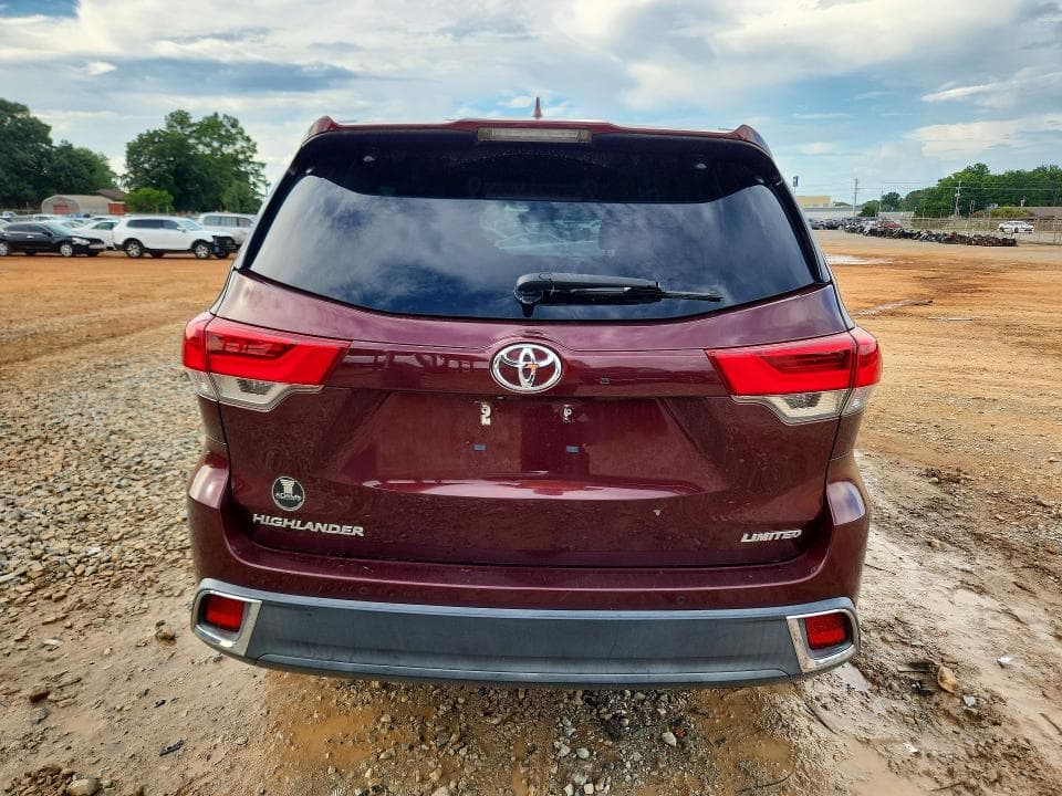 2019 TOYOTA HIGHLANDER LIMITED 6