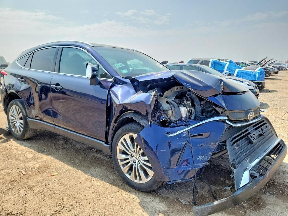 2023 TOYOTA VENZA XLE 4