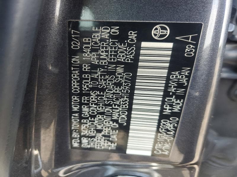 2017 TOYOTA PRIUS C TWO 12