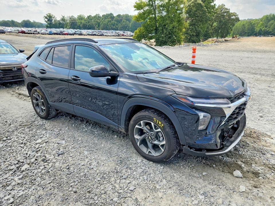 2024 CHEVROLET TRAX 1LT 4