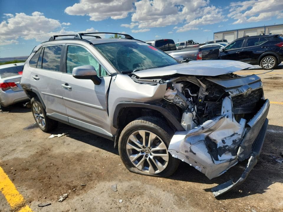 2021 TOYOTA RAV4 XLE PREMIUM 4