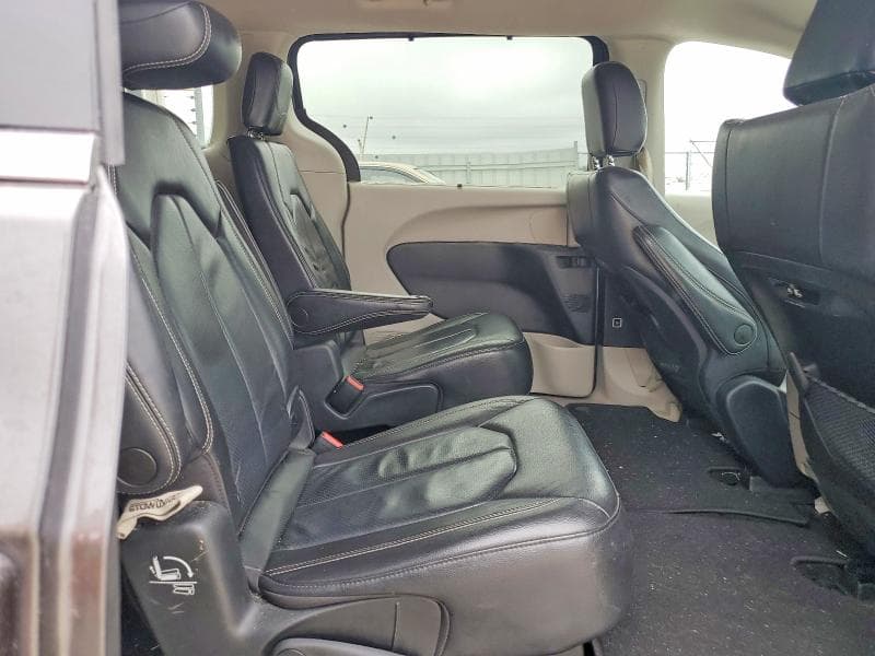 2022 CHRYSLER PACIFICA TOURING L 11