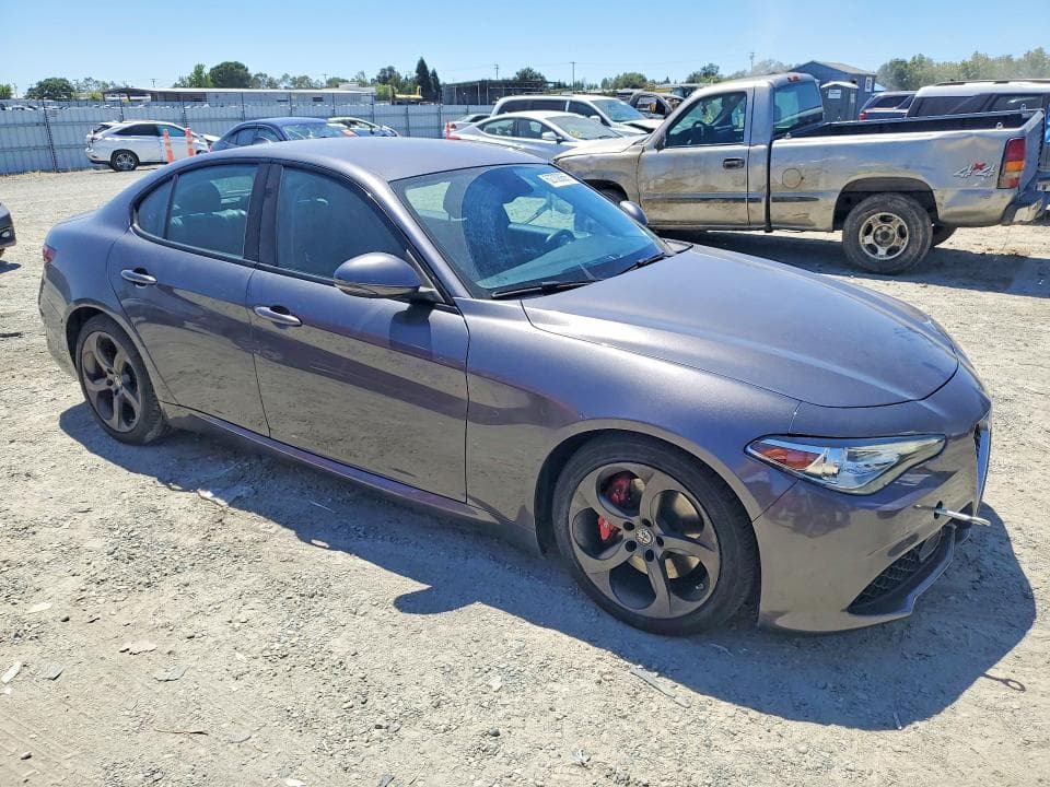 2018 ALFA ROMEO GIULIA 4