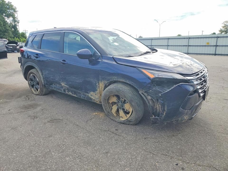 2024 NISSAN ROGUE SV 4
