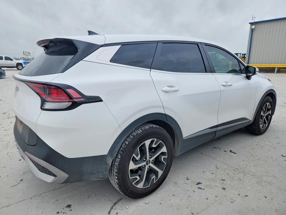 2023 KIA SPORTAGE EX 3